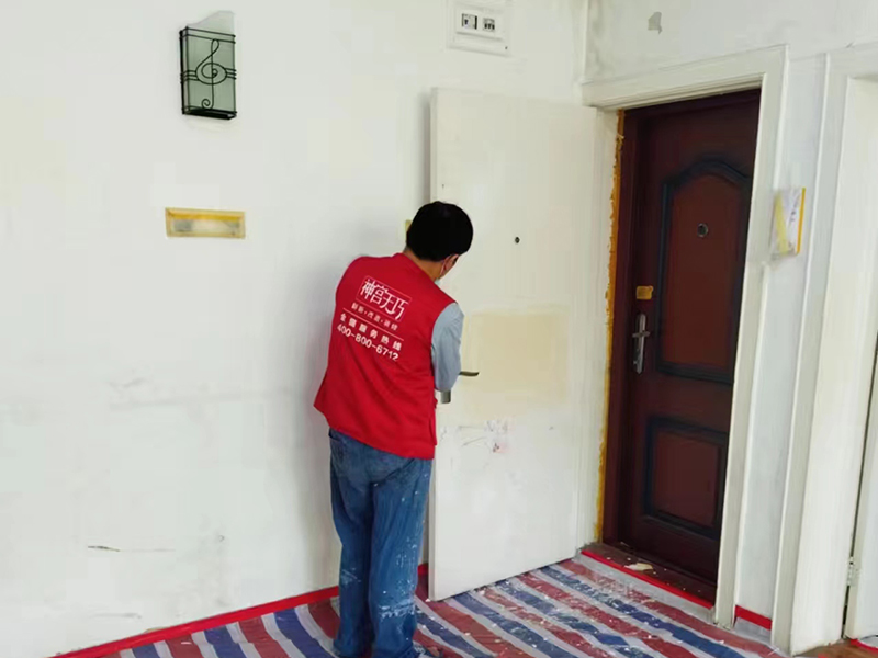 卫生间墙面局部翻新 重庆融创文旅城 乳胶漆包工包料墙面装修服务