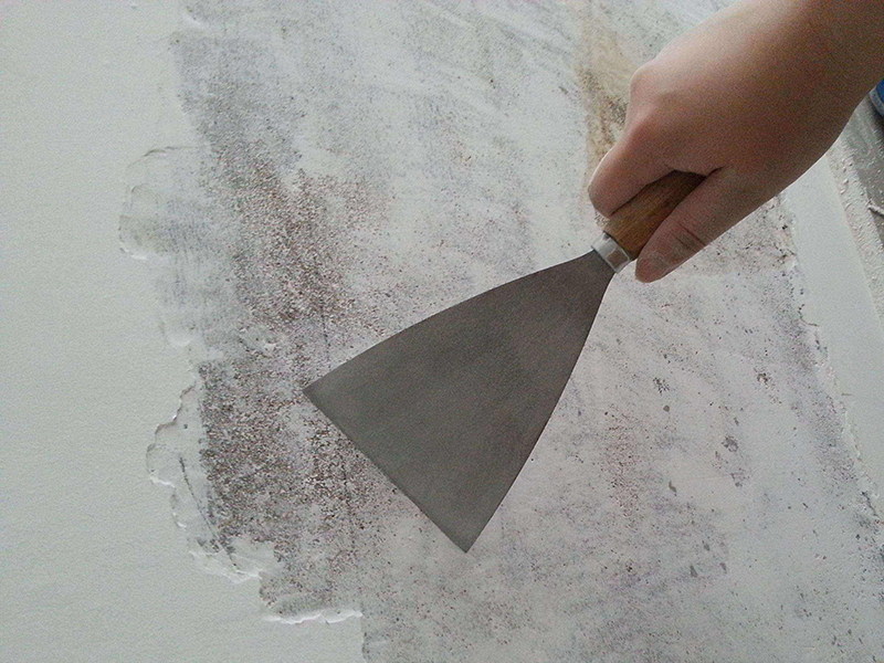 乳胶漆墙面开裂起皮怎么办？乳胶漆墙面裂缝原因及处理方法